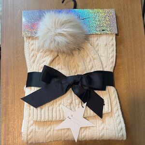NWT Nicole Miller New York Beanie & Scarf Set
